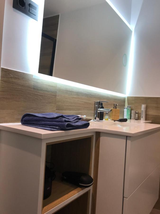 Small Lux Beachcity Close To The River,Metro And Parking Bilbao Esterno foto